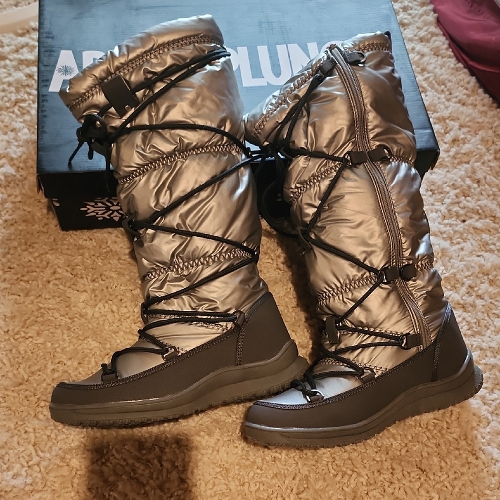 Women's Silver Winter Boots